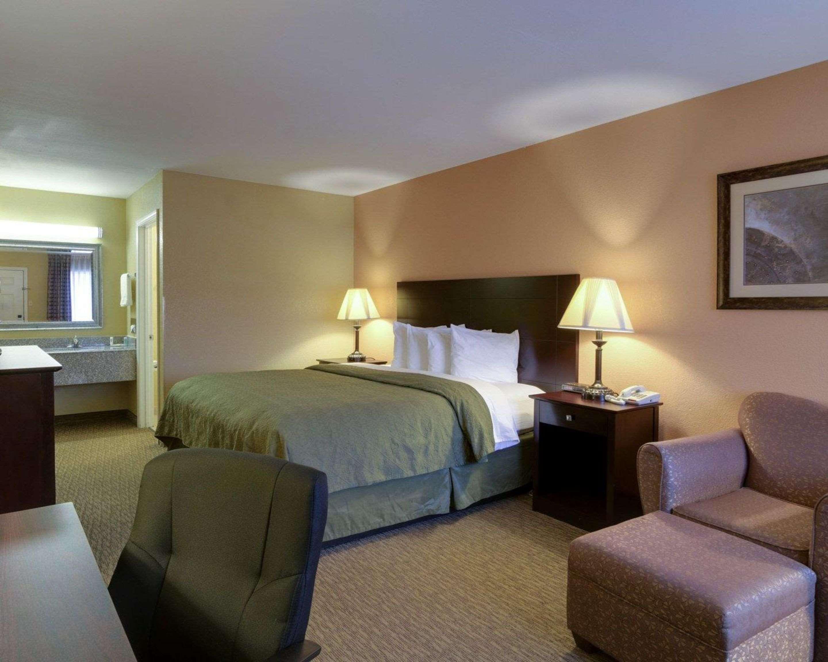 Quality Inn Russellville I-40 Bagian luar foto