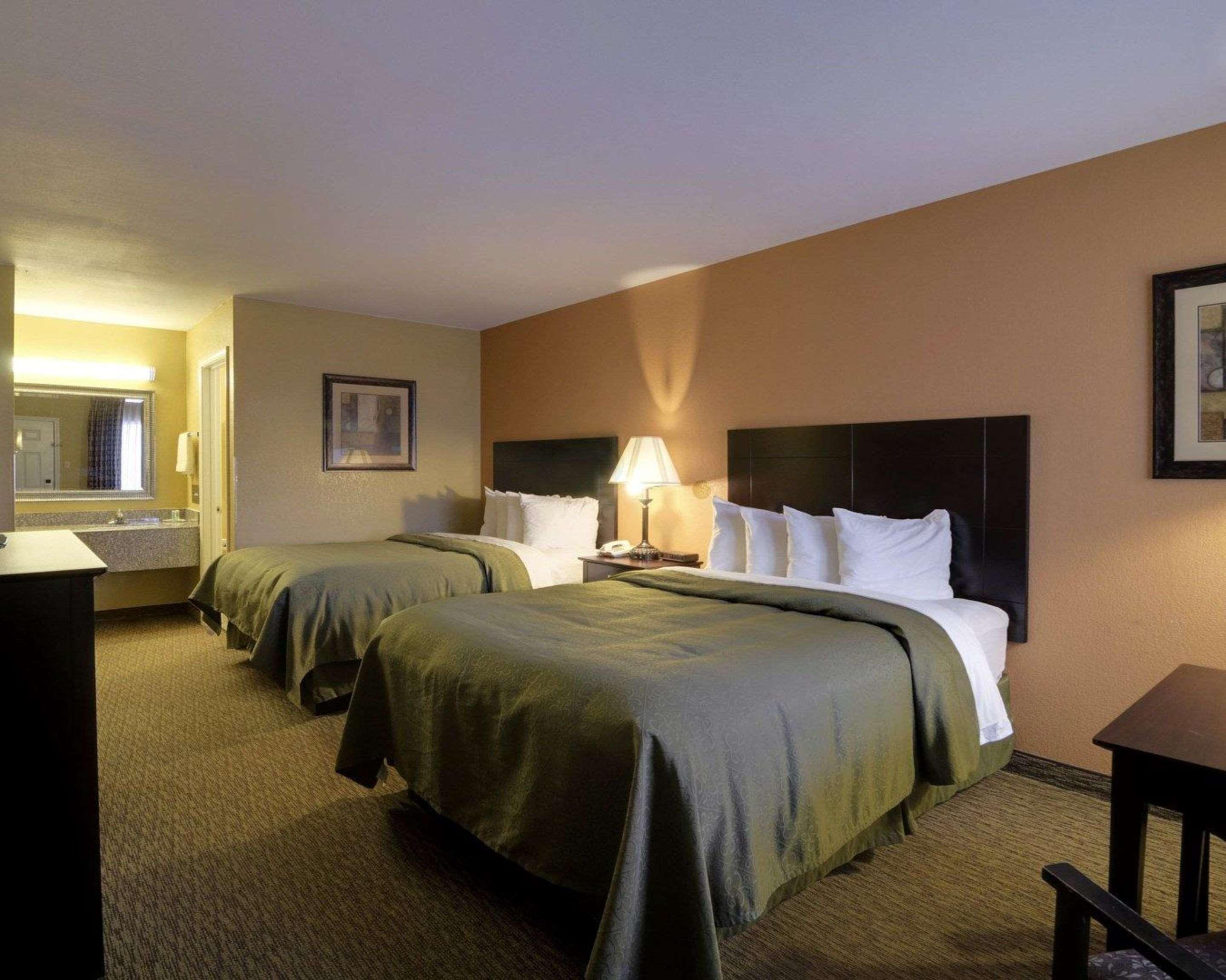 Quality Inn Russellville I-40 Bagian luar foto