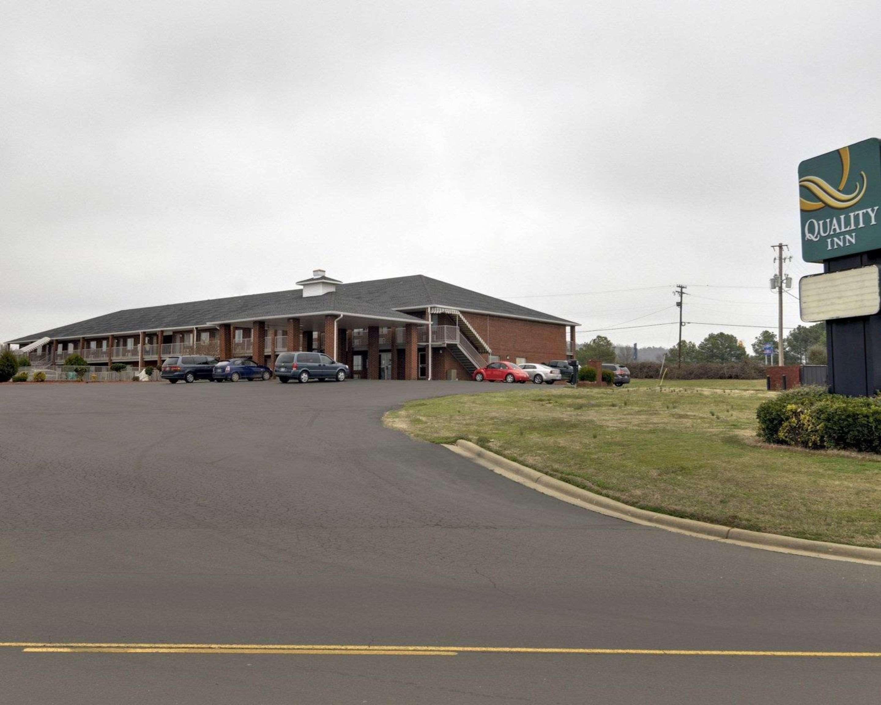 Quality Inn Russellville I-40 Bagian luar foto